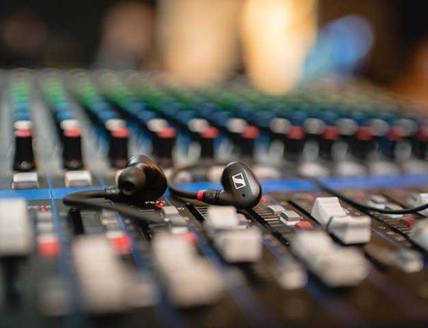 Sennheiser IE 40 PRO Sennheiser IE 40 PRO