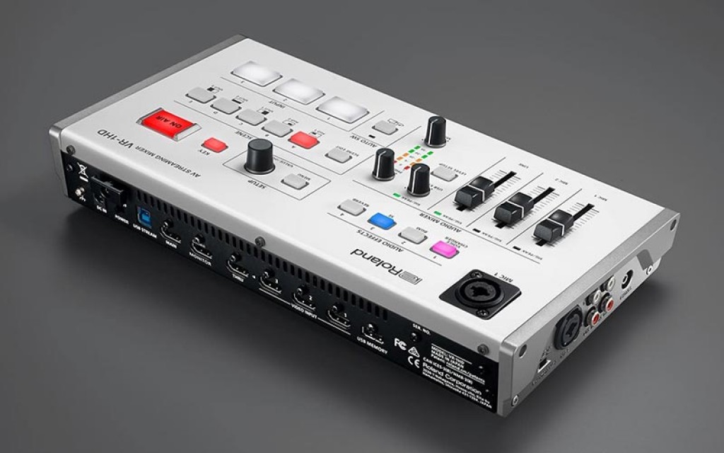 Roland VR-1HD - Streaming Mixer Roland VR-1HD - Streaming Mixer