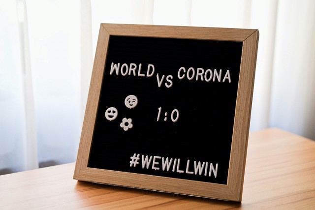 Corona World Report: gestire riunioni e apprendimento a distanza. Corona World Report: gestire riunioni e apprendimento a distanza.