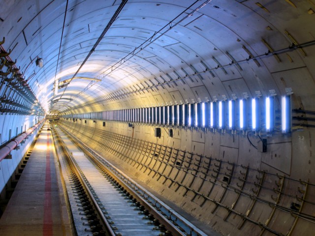 Tunnel Motion illumina i tunnel di Roma Tunnel Motion illumina i tunnel di Roma
