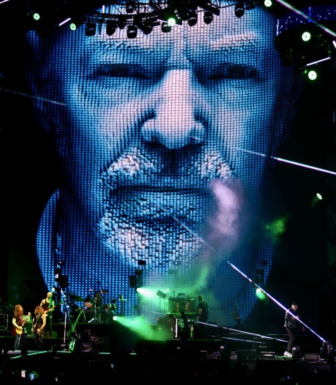 Vasco Rossi – E Siamo Ancora Qui! Vasco Rossi – E Siamo Ancora Qui!