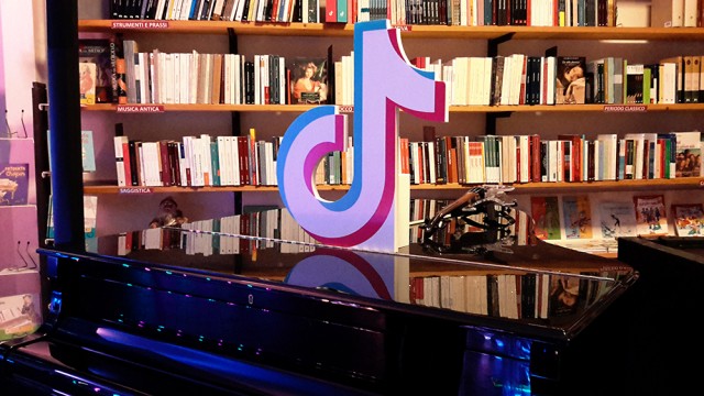 Diventare famosi suonando su TikTok Diventare famosi suonando su TikTok