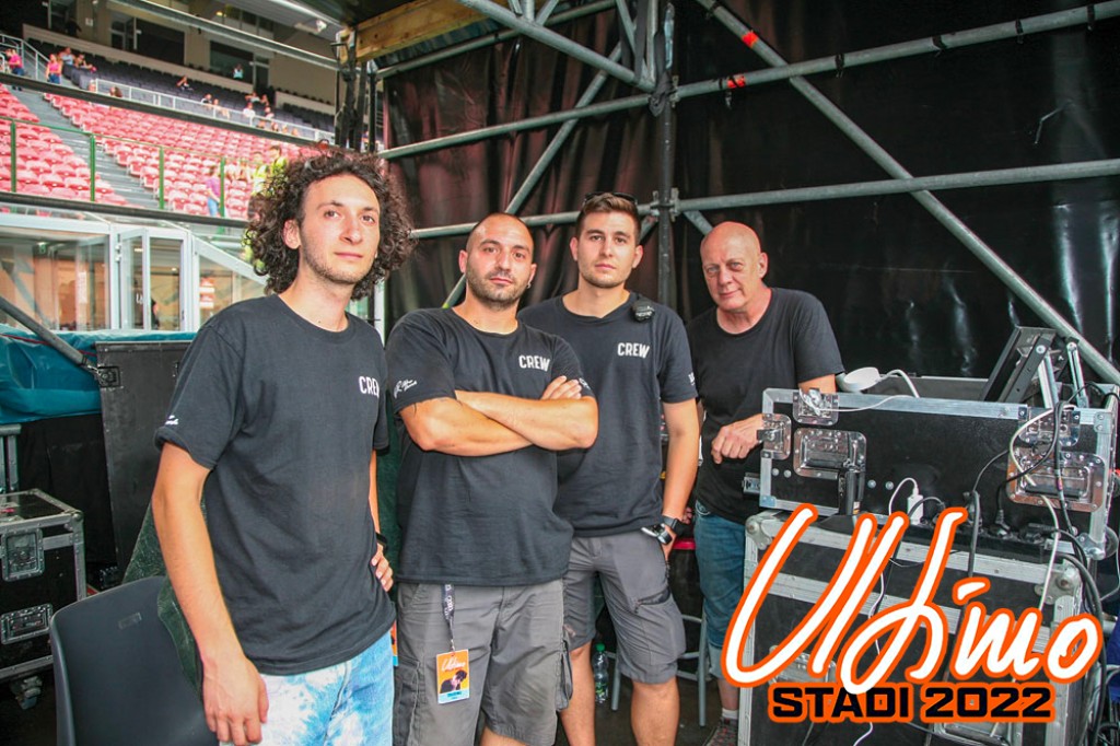 Pierre Courchesne – Programmazione e controllo effetti speciali Pierre Courchesne – Programmazione e controllo effetti speciali