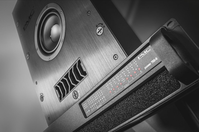 PMC lancia un ampli multicanale per soluzioni audio immersive