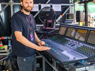 Andrea Gianelli - Fonico di sala Andrea Gianelli - Fonico di sala