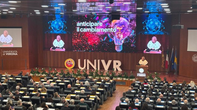 Il LEDwall scorrevole dell'Università di Verona