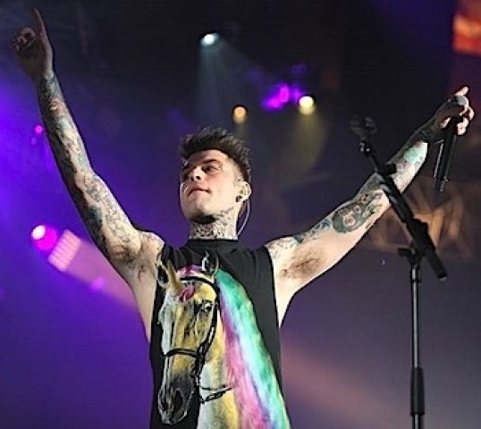 Fedez – Pop Hoolista Tour