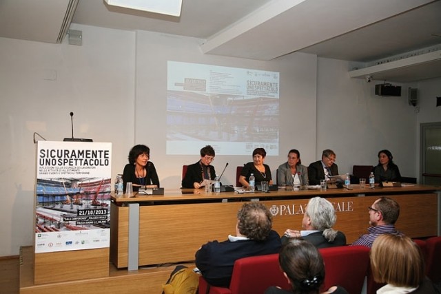 Sicuramente uno spettacolo Sicuramente uno spettacolo