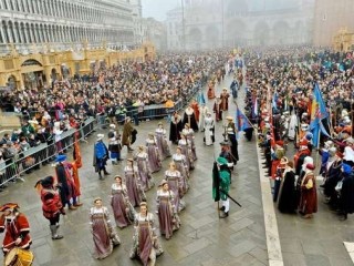 Il carnevale 2016 in Piazza San Marco