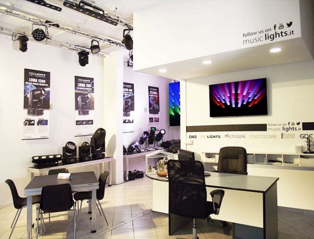 Music & Lights project-room in Lombardia Music & Lights project-room in Lombardia
